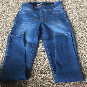 Mid-rise skinny old navy jeans